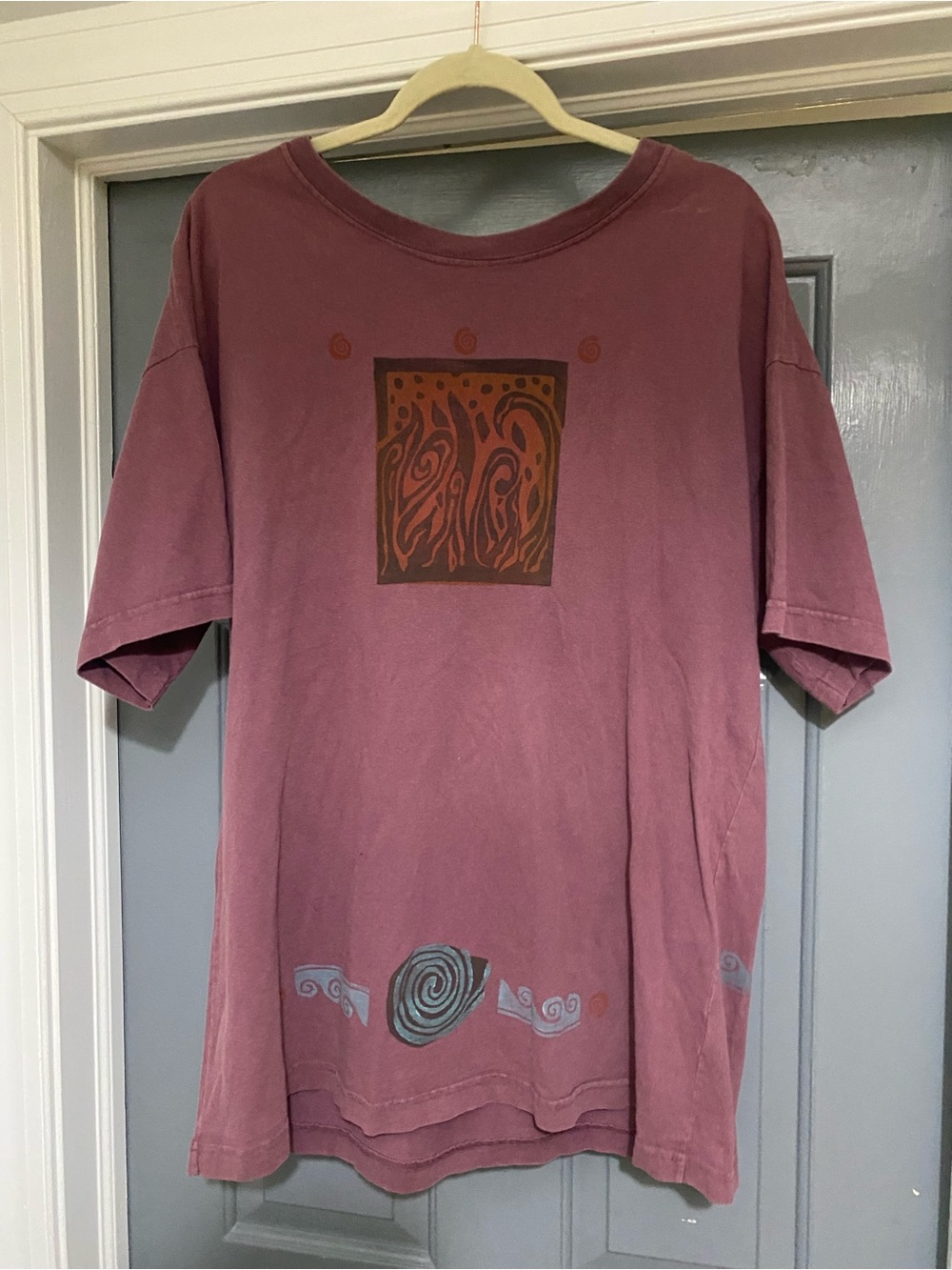 Blue Fish Vintage Maroon Graphic Short-Sleeve Tee